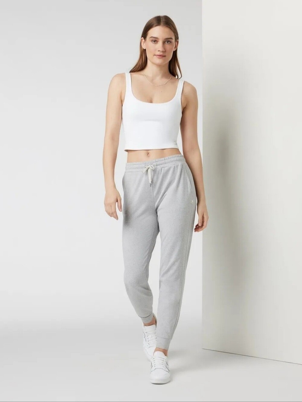 Vuori Performance Joggers Women Size XL Grey